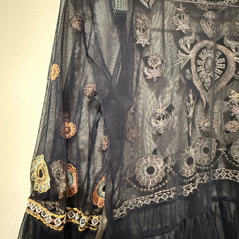 Zara Navy Sheer Blouse with Multicolor Embroidery Size L - Picture 6 of 7